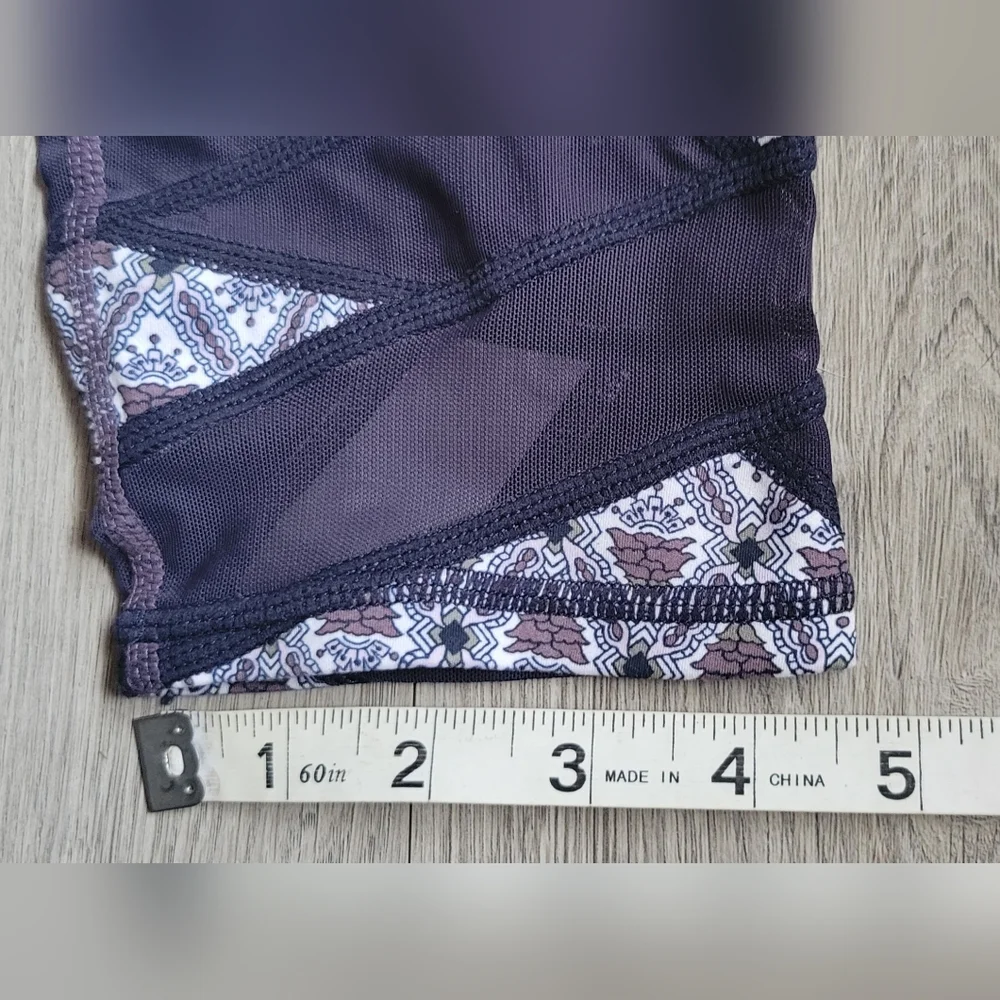 Athleta Mantra Mosaic Capri, Navy Blue, Mauve, White, Green, Size Petite Small - Picture 6 of 14
